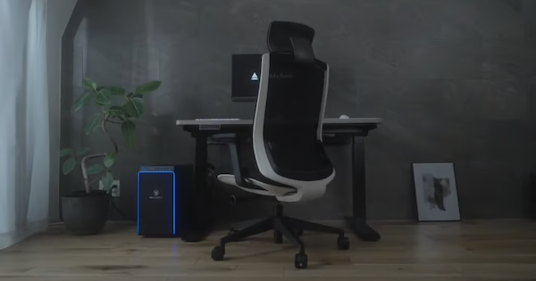 【レビュー】話題のゲーミングチェア「AIMchair」を開封レビュー！を漫画家にお届けし、組み立て座り心地の感想まで