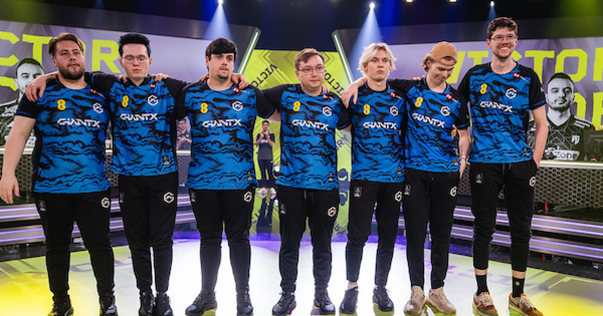 【貴重】 VALORANT ウインドブレーカー　Lサイズ　ヴァロラント VALORANT 