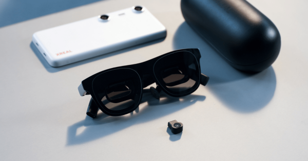 XREAL Eye」5月14日予約開始！「XREAL One」カメラ型新アクセサリが