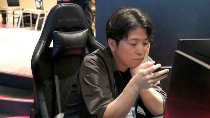 「シャドバWB×GBVSR合同企業対抗戦」イベントレポート！和気あいあいとした大人の社交場が見せた「一瞬の本気」の画像