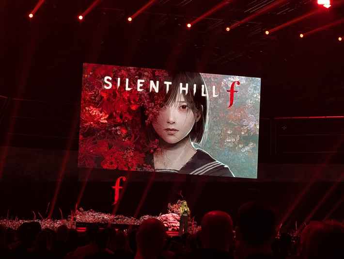 PXL_20250819_192036100-min