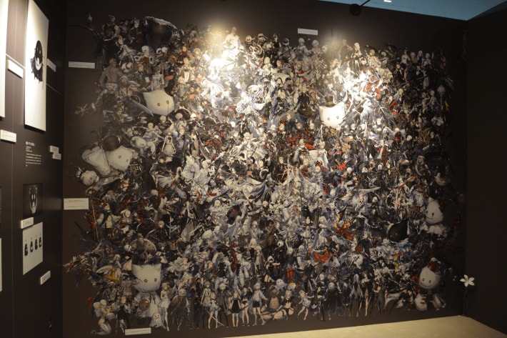 【ネタバレ注意】『NieR』シリーズ15周年！歴史が詰まったファン必見の展覧会をレポートの画像