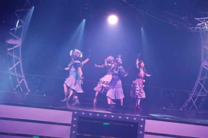 THE IDOLM@STER SHINY COLORS