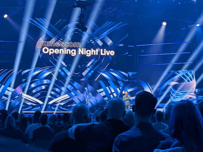 PXL_20250819_180115951-min