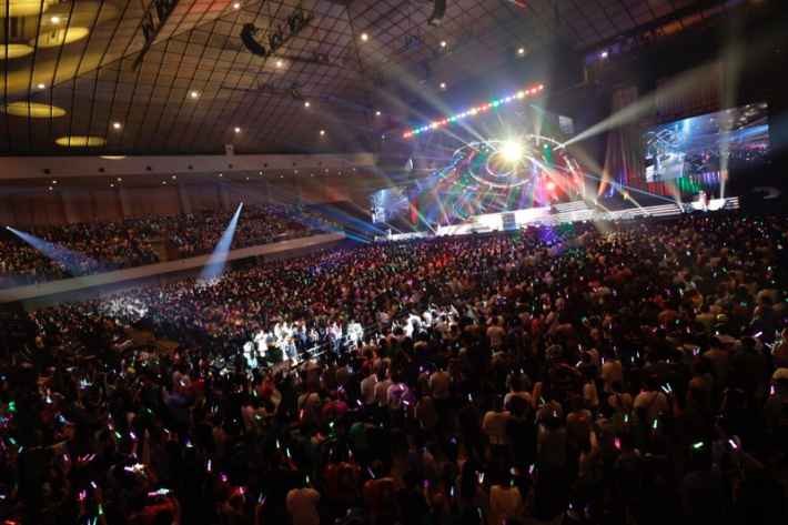 THE IDOLM@STER SHINY COLORS