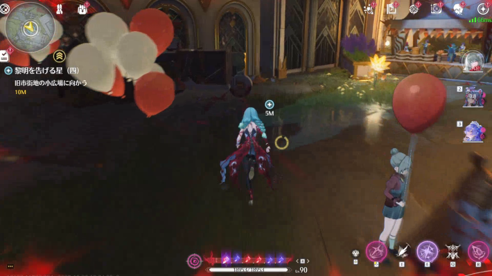 旧市街地の小広場に向かう