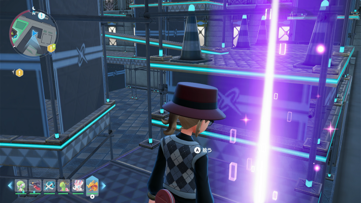 ローズ6番地北のアスレチック下部のカラフルなネジ