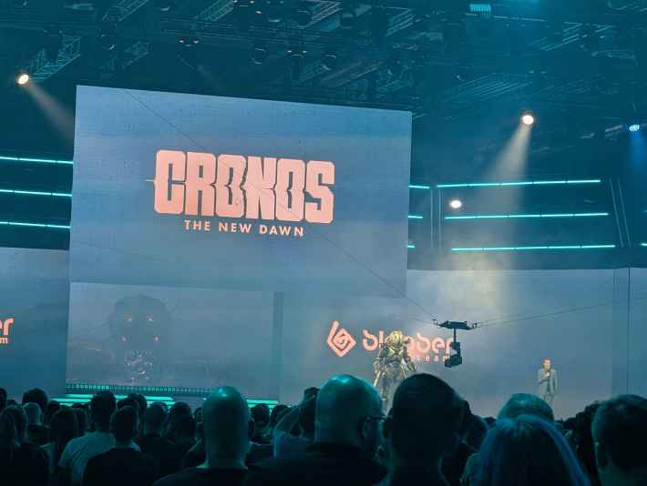 PXL_20250819_192547266-min