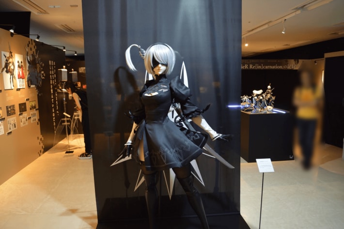 【ネタバレ注意】『NieR』シリーズ15周年！歴史が詰まったファン必見の展覧会をレポートの画像