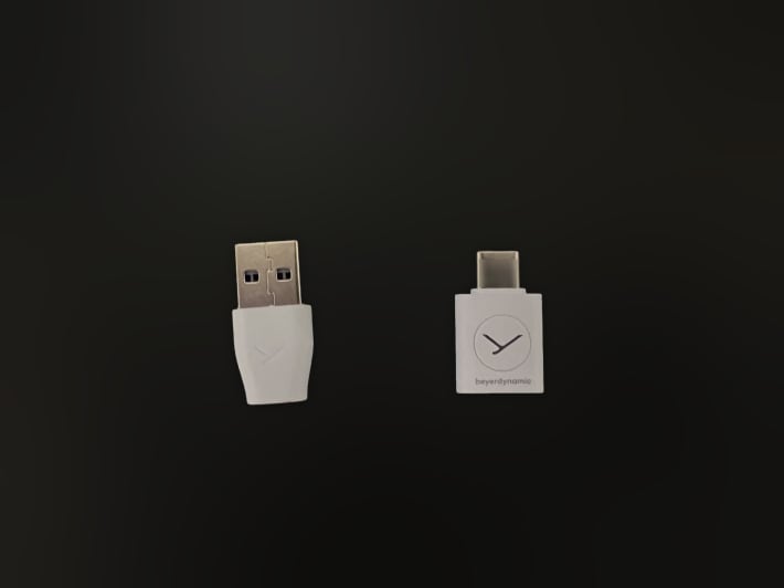 MMX 100 wireless ドングルと変換アダプタ
